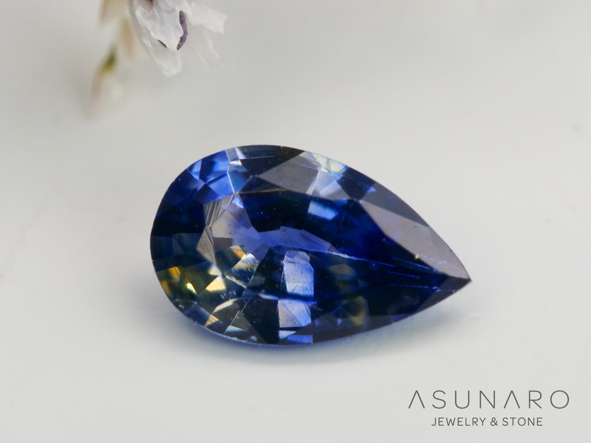 バイカラーサファイア ペアシェイプ スリランカ産 0.25ct【240501-1820 