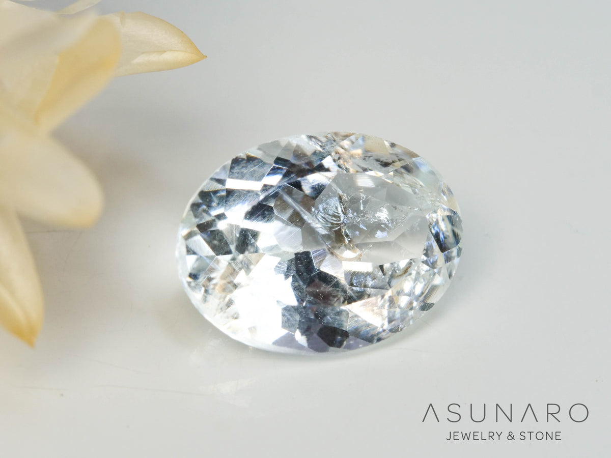 アクアマリン オーバルカット ブラジル産 1.59ct【241105-2650】 – ASUNARO STONE