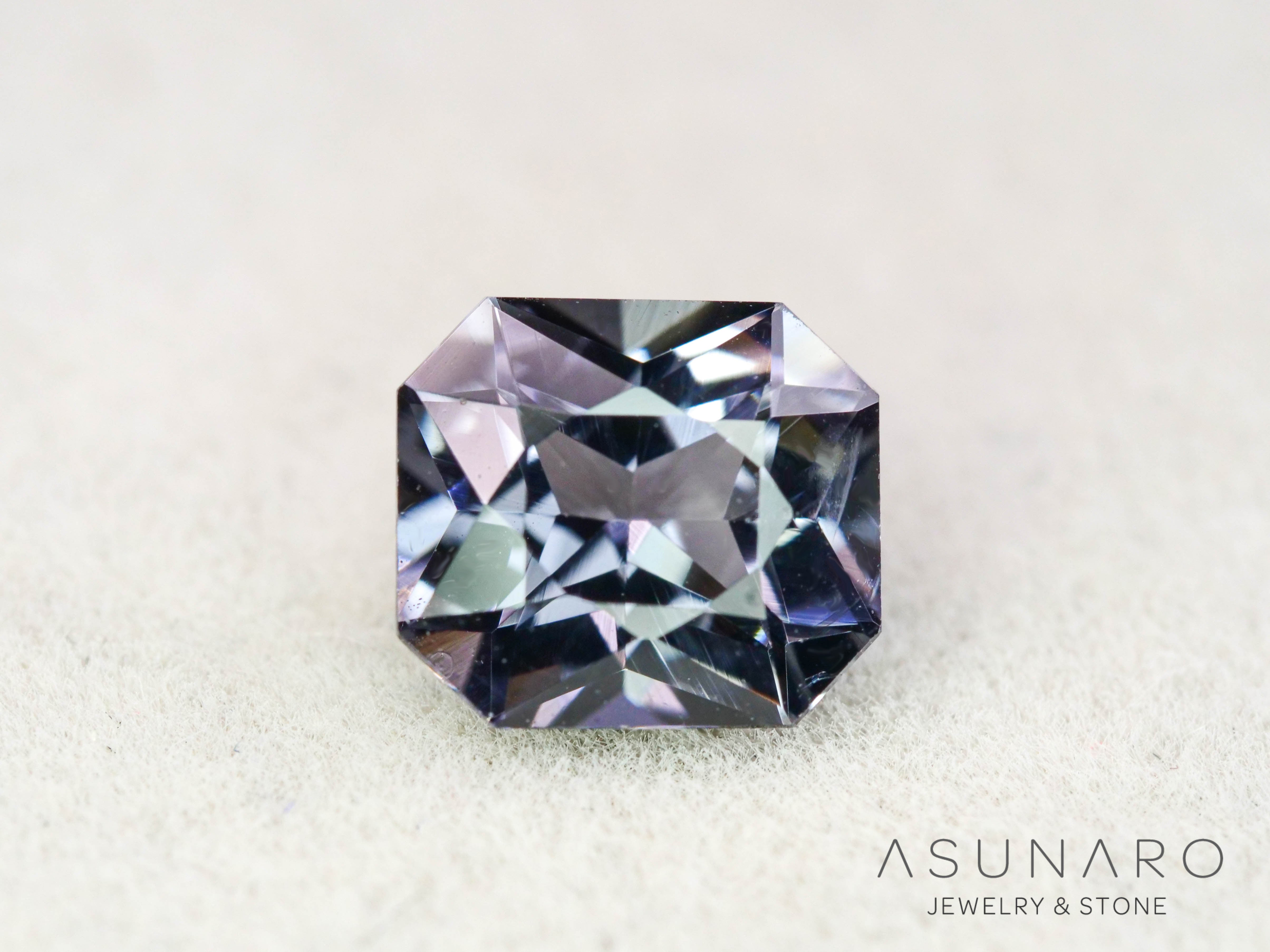 グレースピネル エメラルドカット スリランカ産 1.18ct 【251004