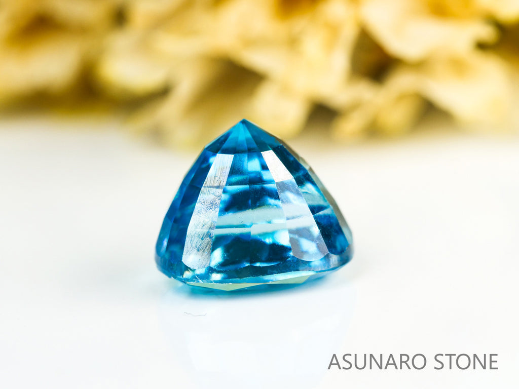 ブルージルコン　ラタナキリブルー　オーバルカット　2.69ct　カンボジア産　【231010-1860】