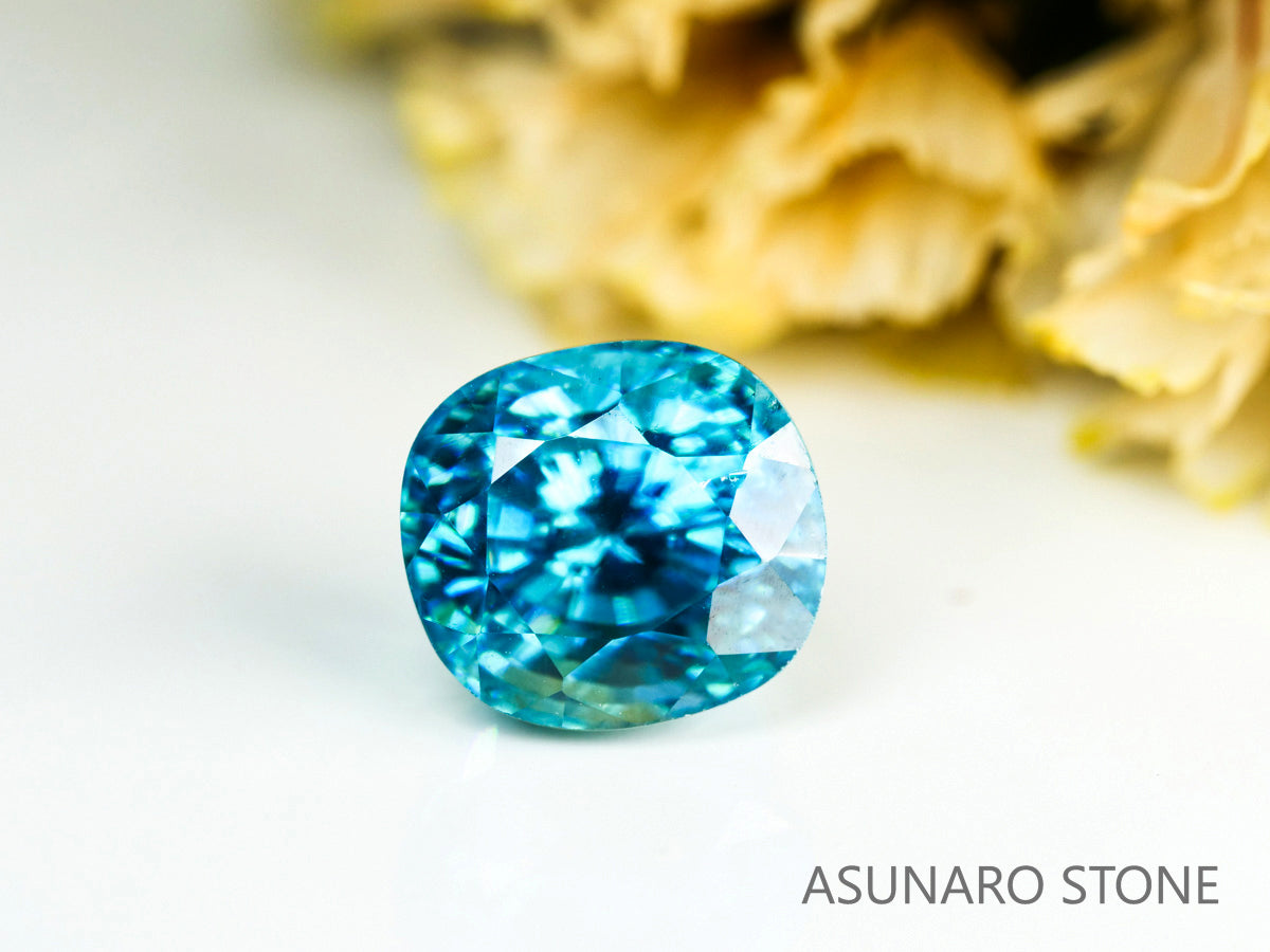 ブルージルコン　ラタナキリブルー　クッションカット　2.78ct　カンボジア産　【231010-1861】