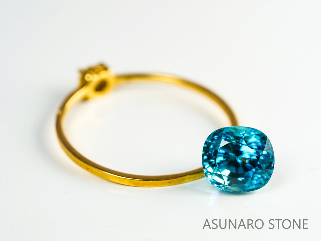 ブルージルコン　ラタナキリブルー　クッションカット　2.78ct　カンボジア産　【231010-1861】