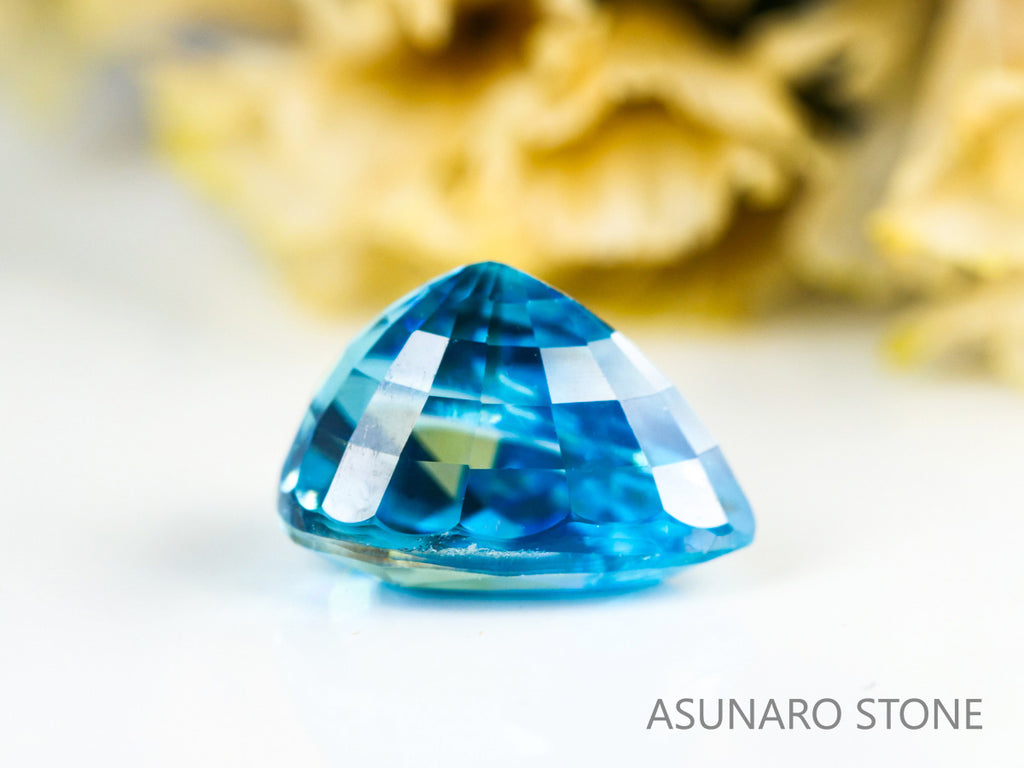 ブルージルコン　ラタナキリブルー　ペアシェイプ　2.75ct　カンボジア産　【231010-1862】