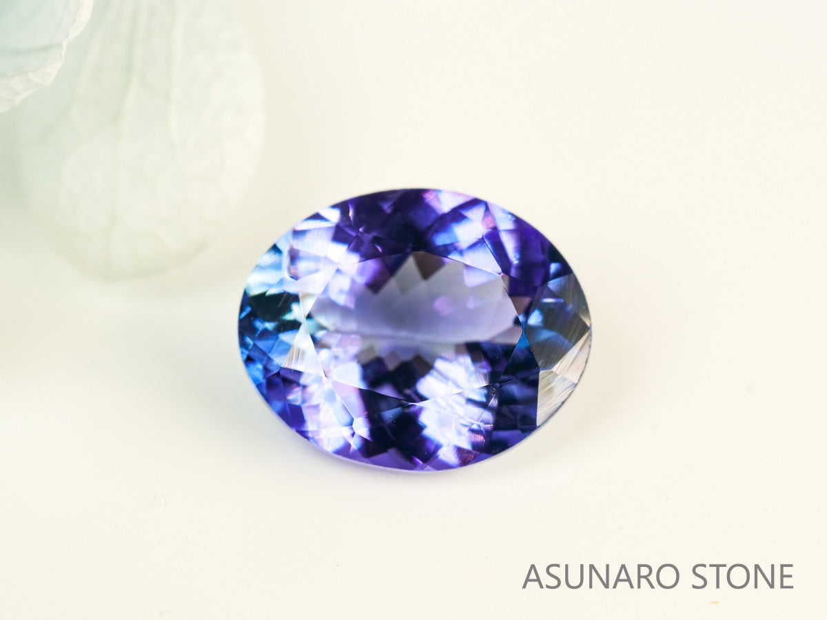 パーティーカラータンザナイト　オーバルカット　タンザニア産　　2.57ct【231010-1853】