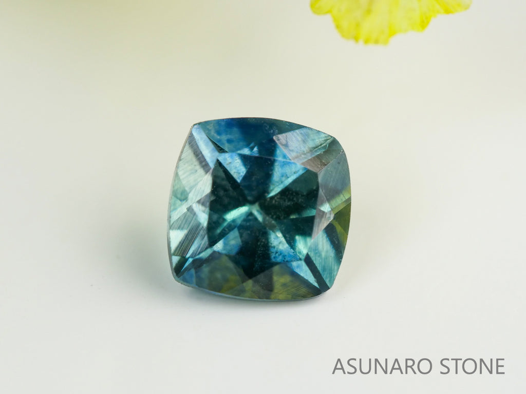 モンタナサファイア 　クッションカット　 アメリカ産 　0.45ct　【231106-1857】