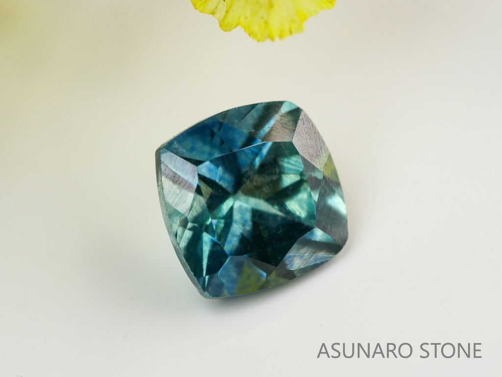 モンタナサファイア 　クッションカット　 アメリカ産 　0.45ct　【231106-1857】