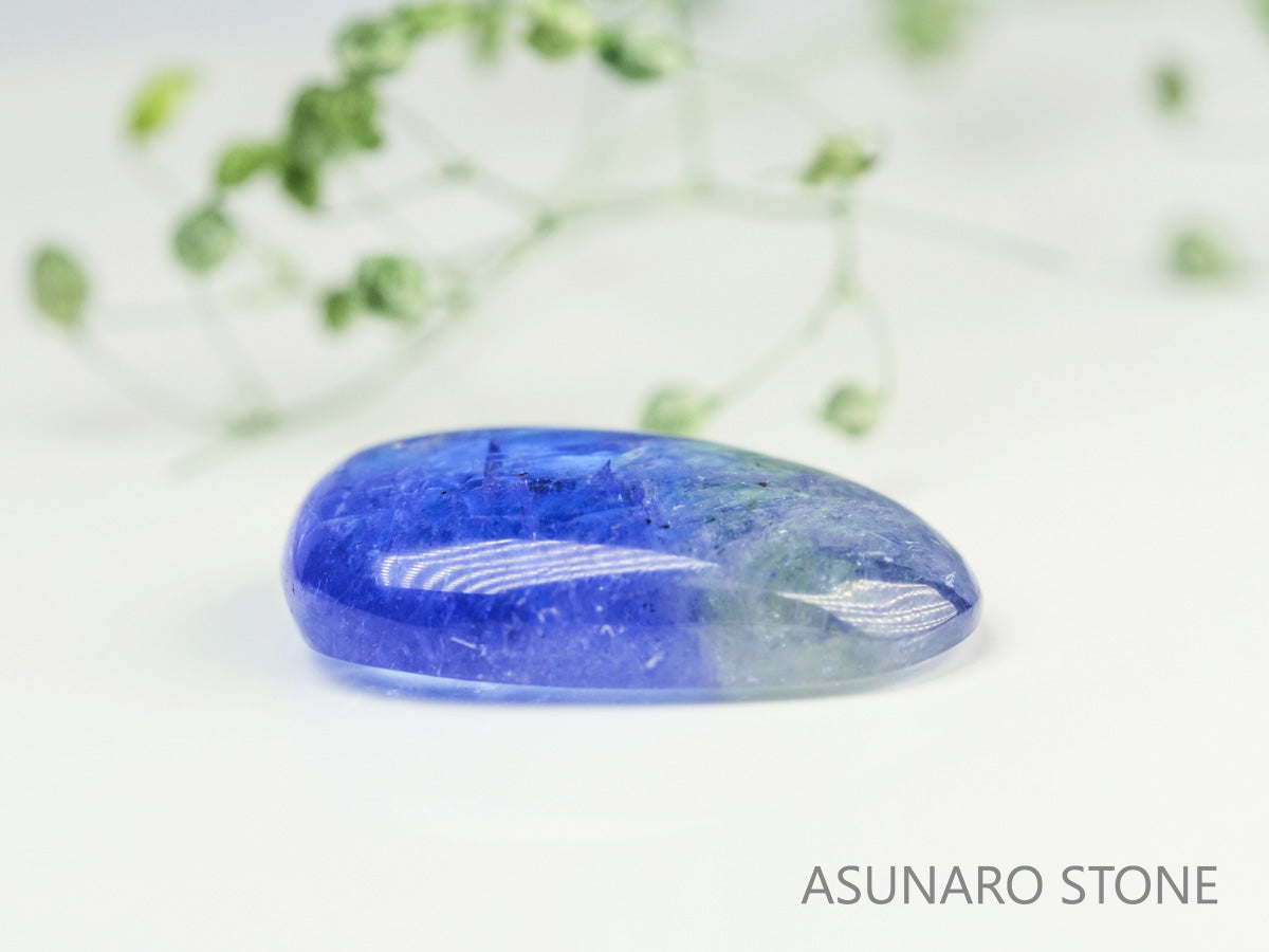 バイカラーゾイサイト（タンザナイト）  カボション　タンザニア産　　6.32ct【231113-1849】