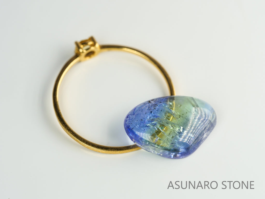 バイカラーゾイサイト（タンザナイト）  カボション　タンザニア産　　4.37ct【231113-1851】