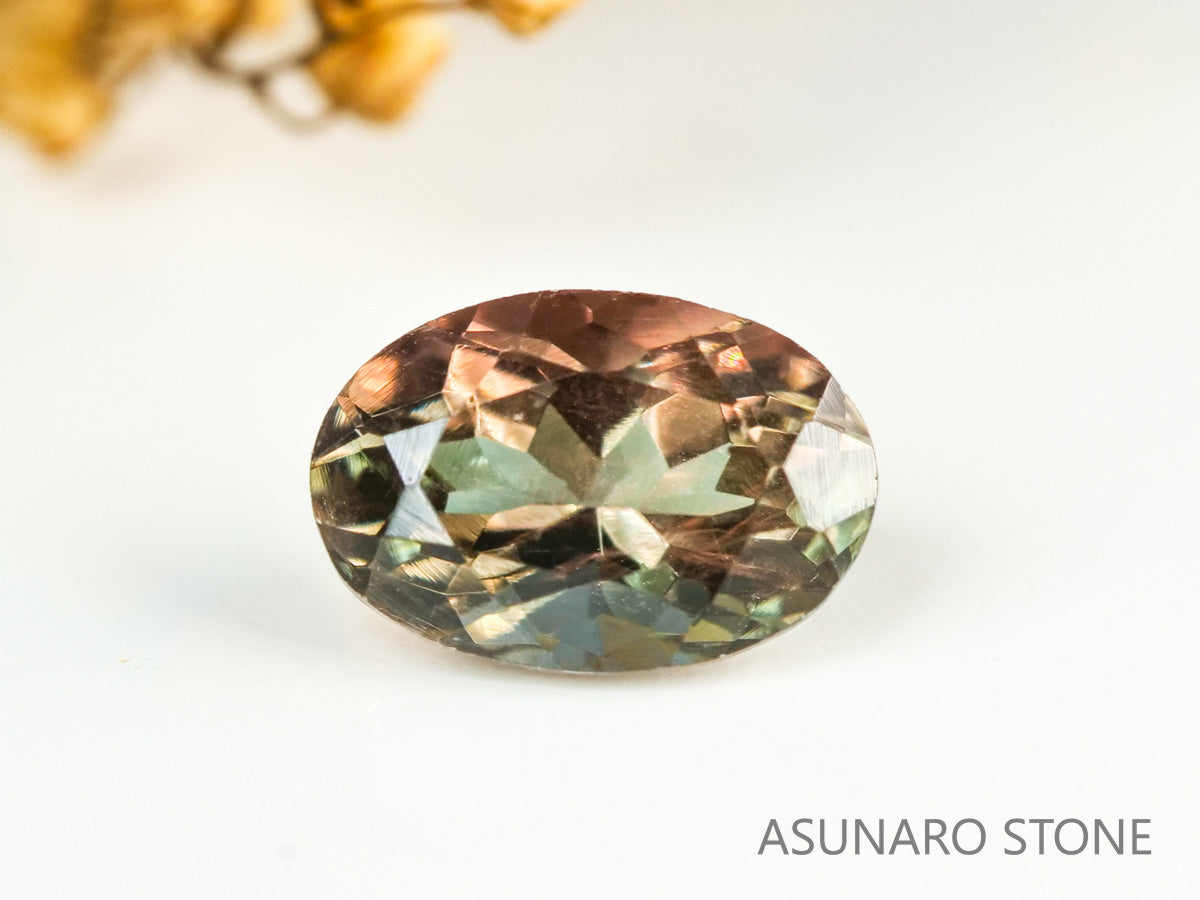 バイカラーオレゴンサンストーン  オーバルカット アメリカ産 　0.48ct【231101-1803】