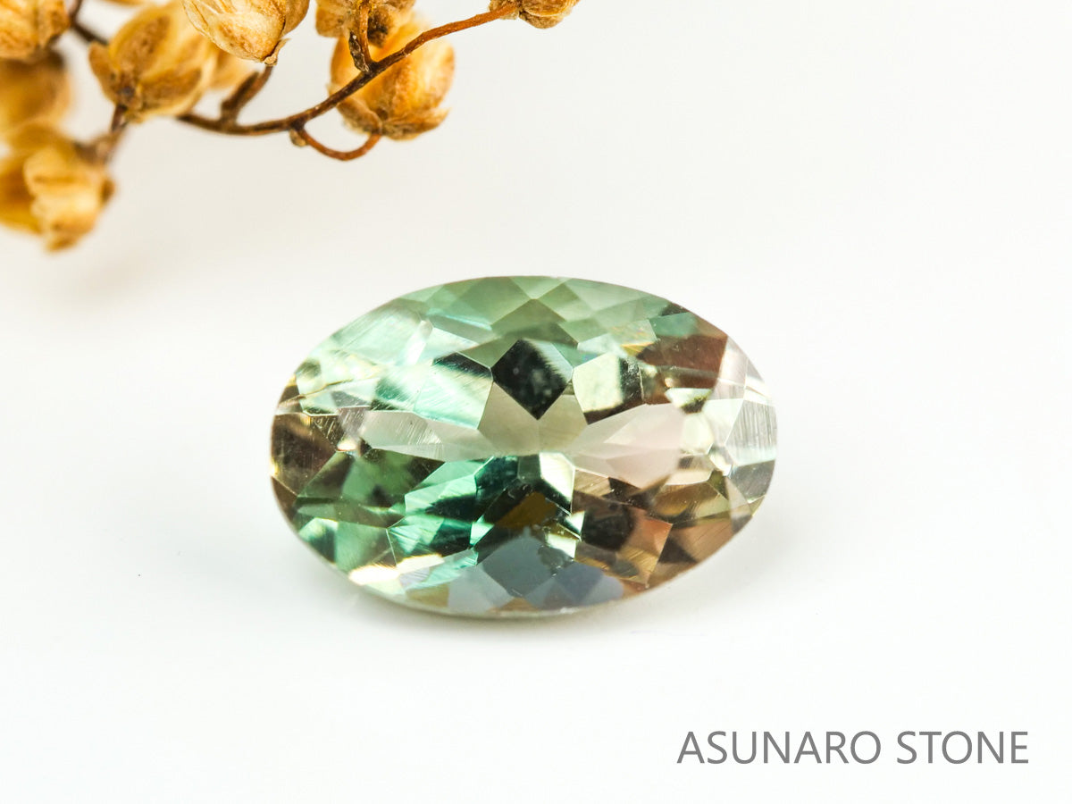 バイカラーオレゴンサンストーン  オーバルカット アメリカ産 　0.47ct【231101-1804】