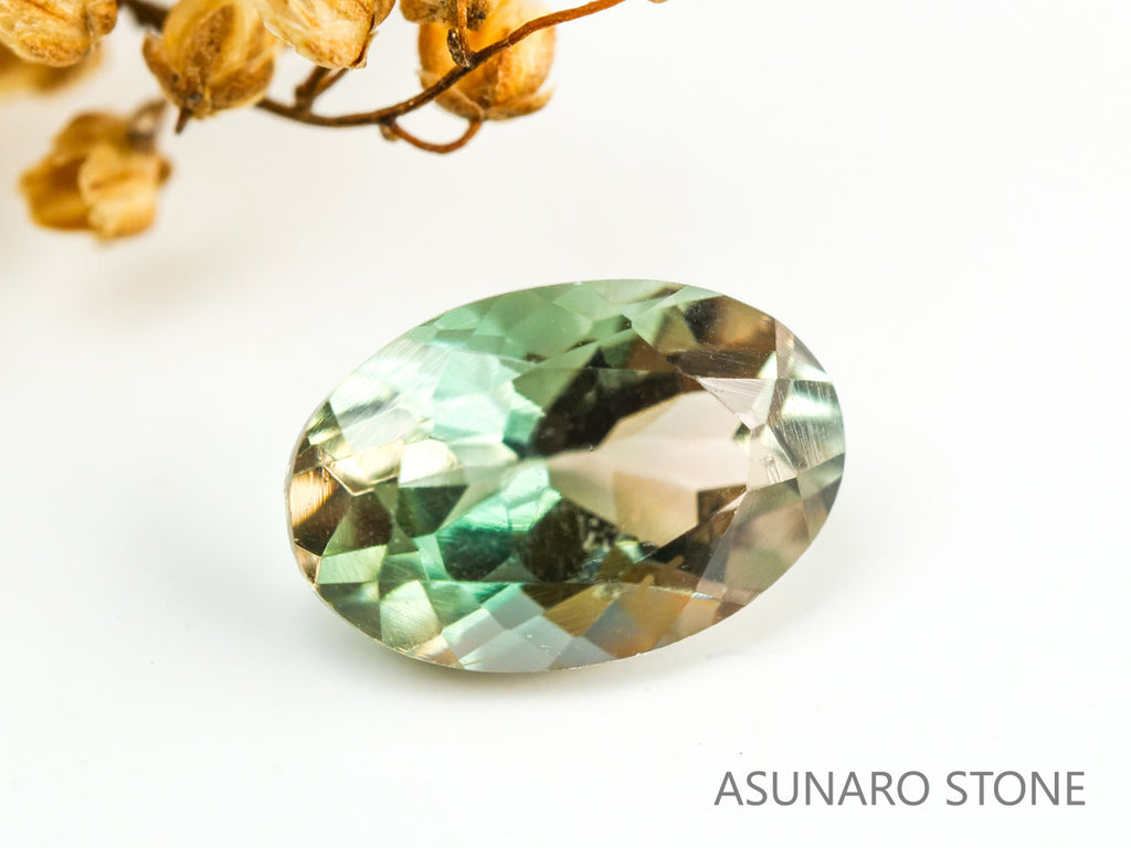 バイカラーオレゴンサンストーン  オーバルカット アメリカ産 　0.47ct【231101-1804】