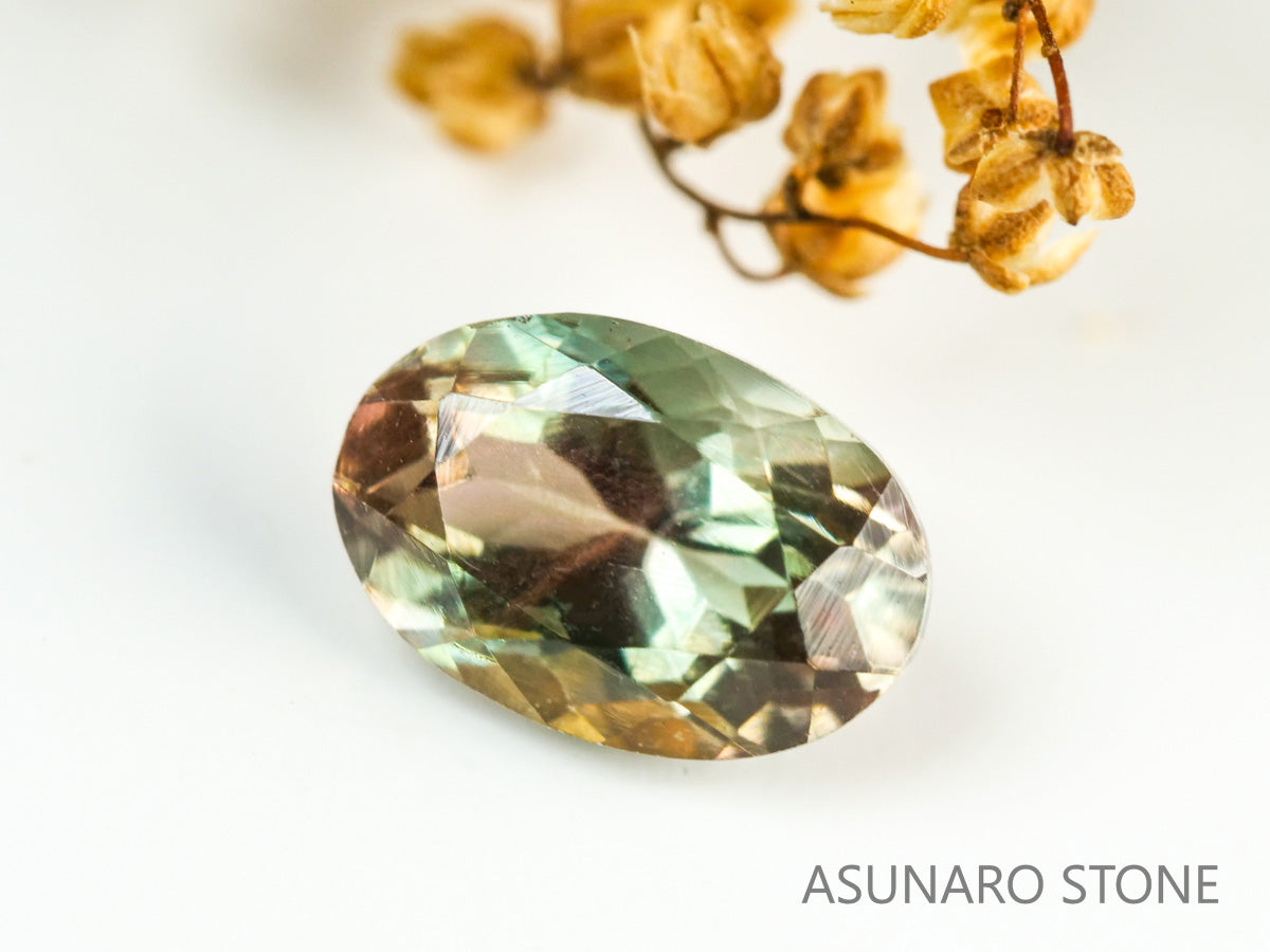 バイカラーオレゴンサンストーン  オーバルカット アメリカ産 　0.51ct【231101-1806】