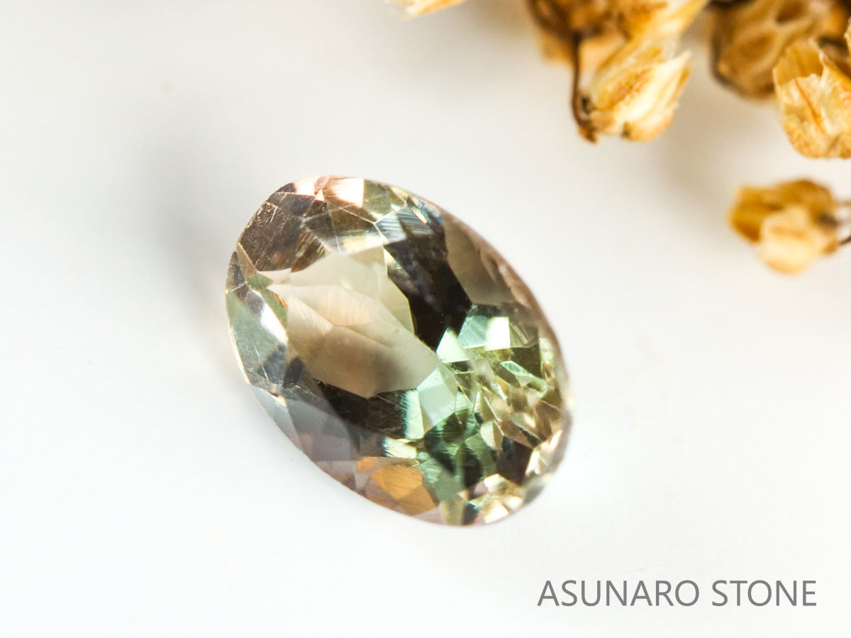 バイカラーオレゴンサンストーン  オーバルカット アメリカ産 　0.48ct【231101-1807】