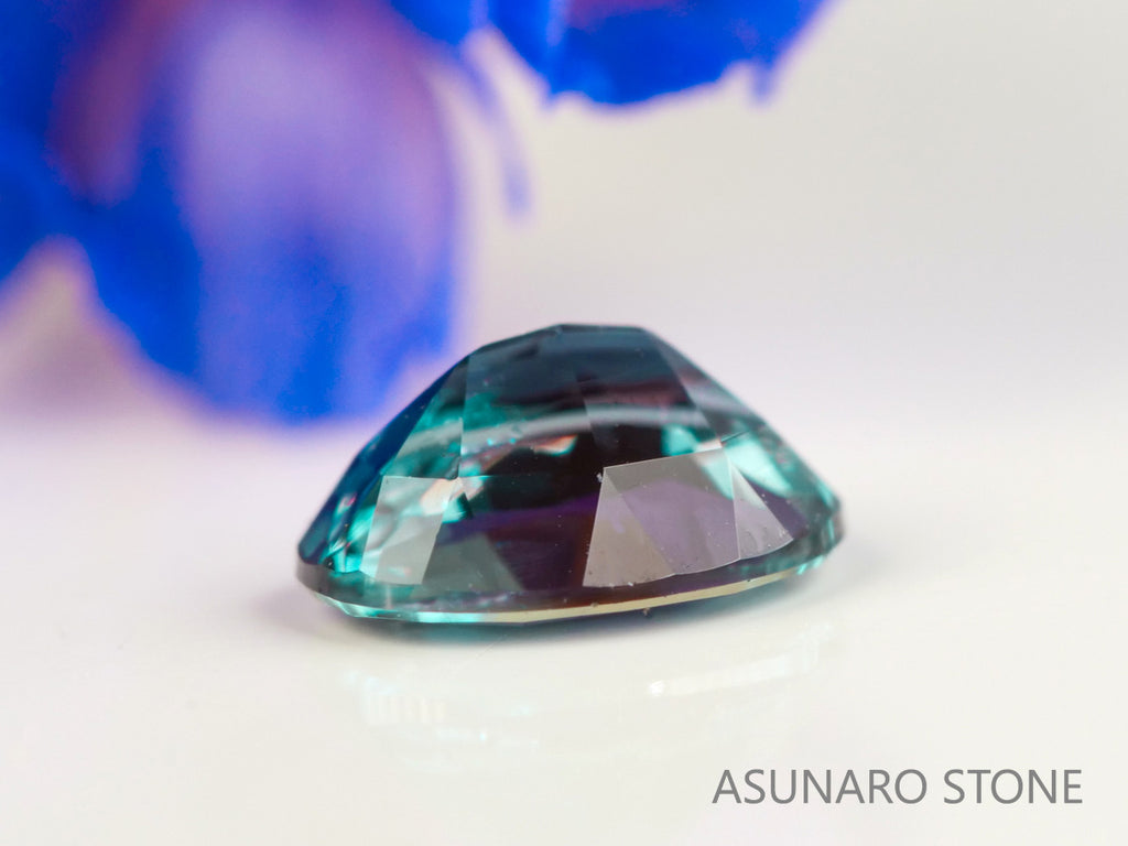 アレキサンドライト　オーバルカット　 ブラジル産　0.21ct　【231225-1924】