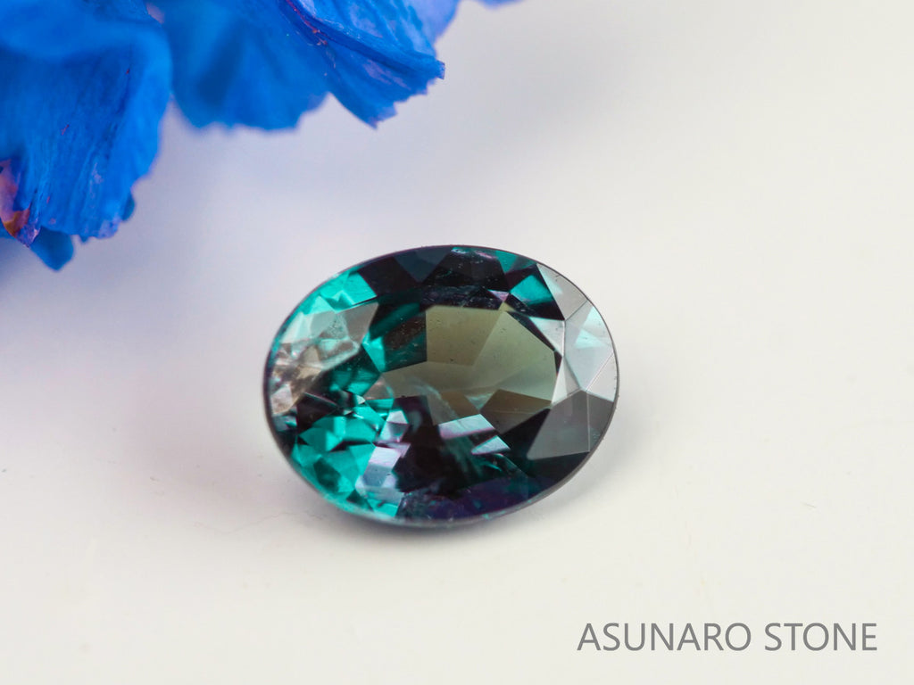 アレキサンドライト　オーバルカット　 ブラジル産　0.15ct　【231225-1926】