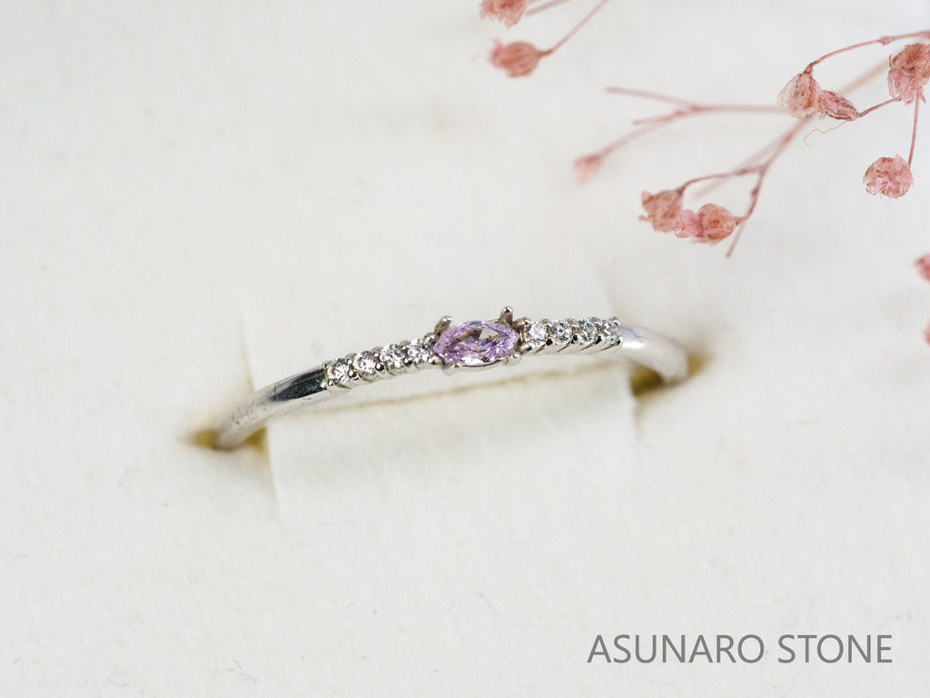 ピンクダイヤモンド　Fancy Light Purple Pink　SI2　マーキスカット　0.047ct　【231115-1911】