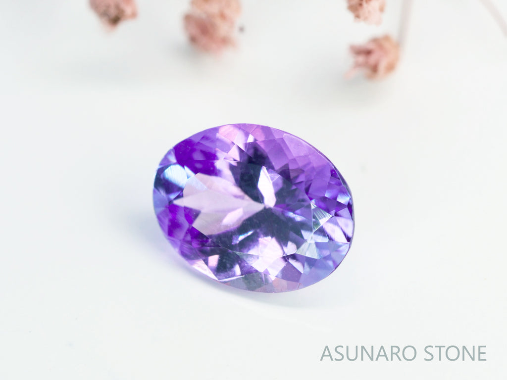 バイカラーピンクゾイサイト　オーバルカット　タンザニア産　　1.03ct【231225-1929】