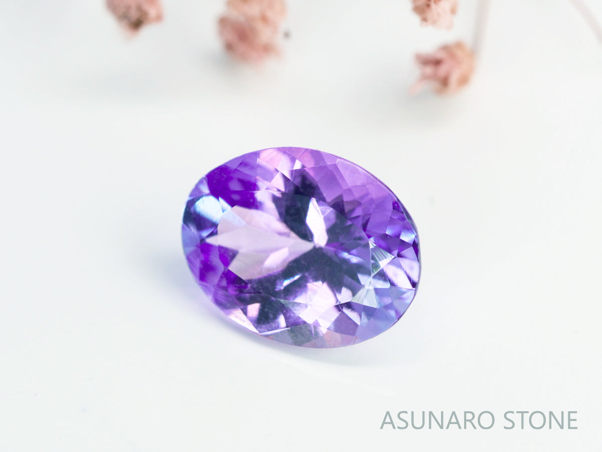 バイカラーピンクゾイサイト　オーバルカット　タンザニア産　　1.03ct【231225-1929】