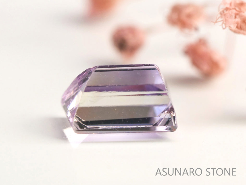 ピンクゾイサイト　スクエアカット　タンザニア産　　0.52ct【231225-1948】