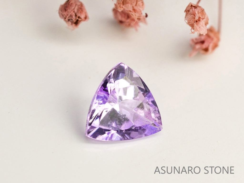 ピンクゾイサイト　トリリアントカット　タンザニア産　　0.40ct【231225-1950】