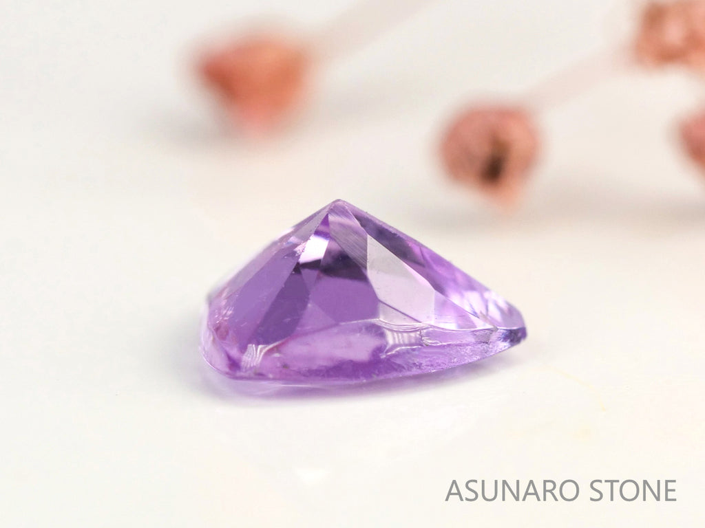 ピンクゾイサイト　トリリアントカット　タンザニア産　　0.39ct【231225-1956】