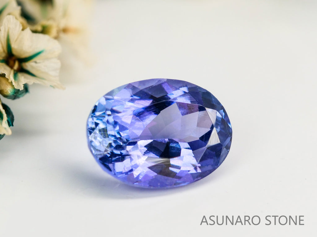 バイカラータンザナイト　オーバルカット　タンザニア産　　1.32ct【240115-1969】