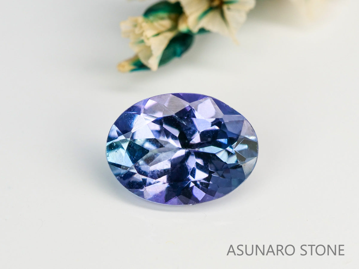 バイカラータンザナイト　オーバルカット　タンザニア産　　1.22ct【240115-1970】