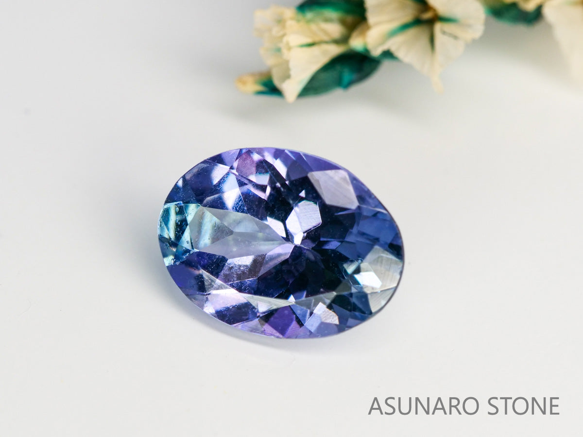 バイカラータンザナイト　オーバルカット　タンザニア産　　1.22ct【240115-1970】