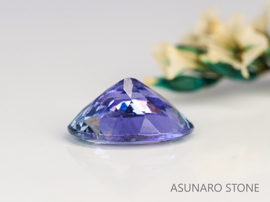 バイカラータンザナイト　オーバルカット　タンザニア産　　1.22ct【240115-1970】