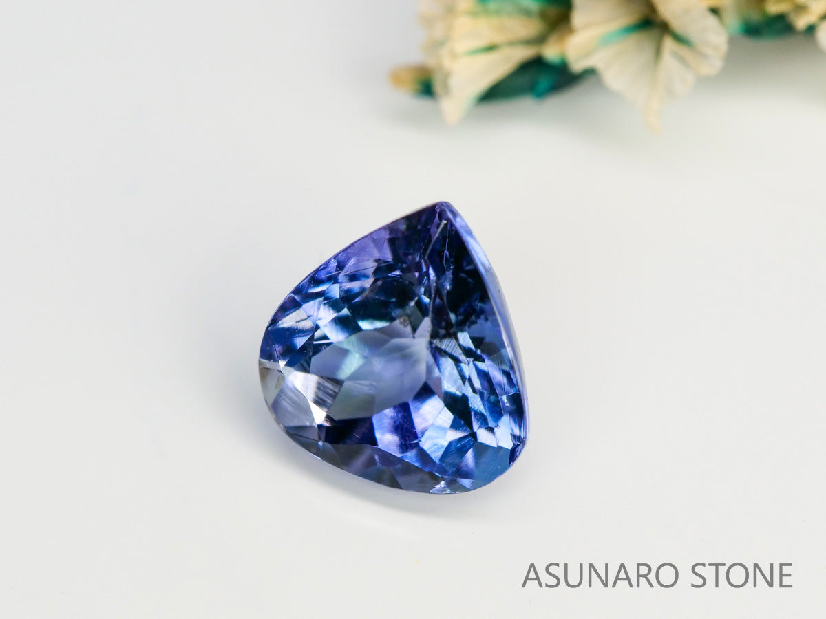 バイカラータンザナイト　マロンカット　タンザニア産　　1.32ct【240115-1972】