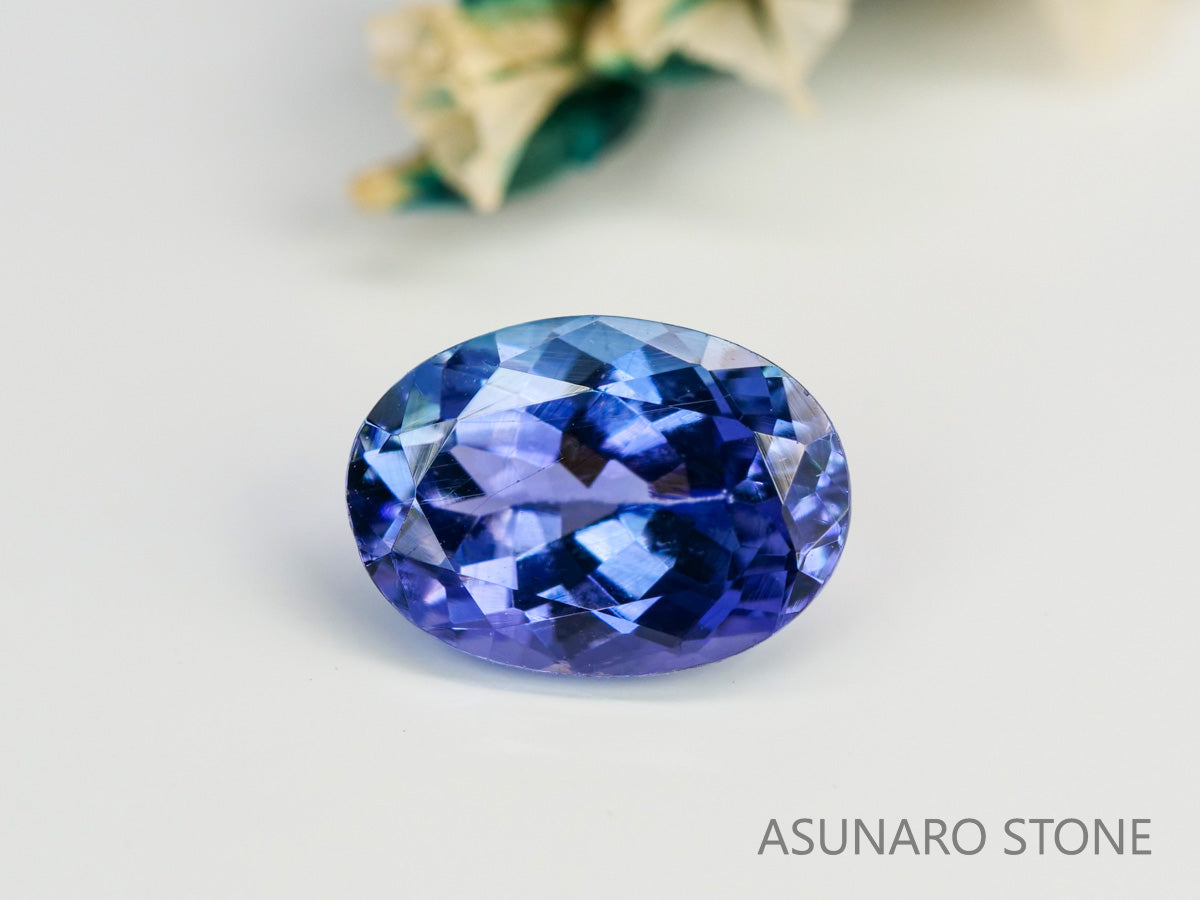 バイカラータンザナイト　オーバルカット　タンザニア産　　0.93ct【240115-1974】