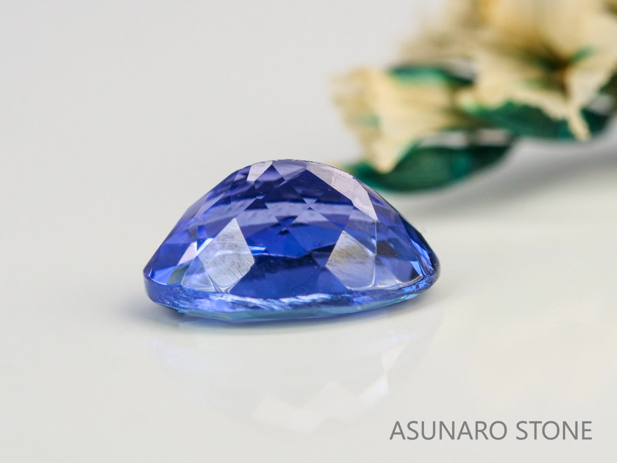 バイカラータンザナイト　オーバルカット　タンザニア産　　0.93ct【240115-1974】