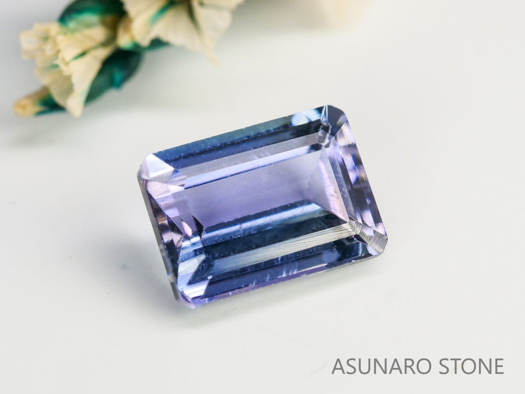 バイカラータンザナイト　エメラルドカット　タンザニア産　　1.22ct【240205-1975】