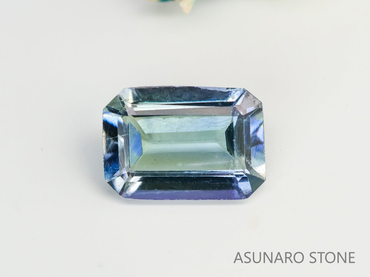 バイカラータンザナイト　エメラルドカット　タンザニア産　　0.78ct【240205-1976】