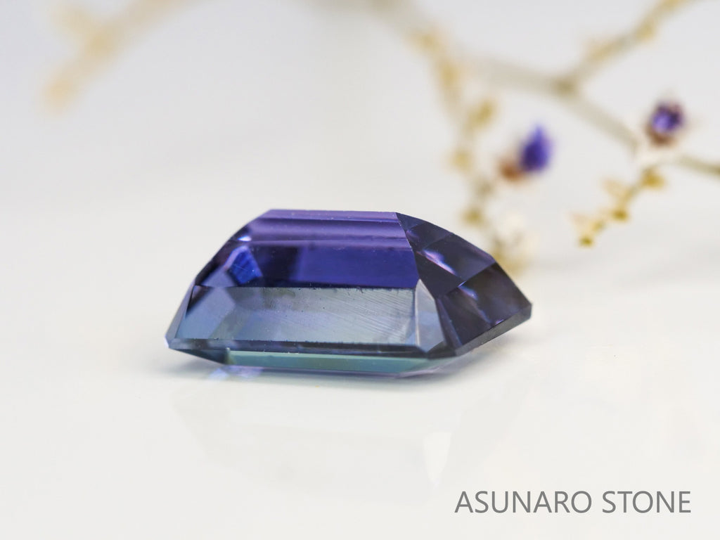 バイカラータンザナイト　エメラルドカット　タンザニア産　　1.67ct【231130-1981】