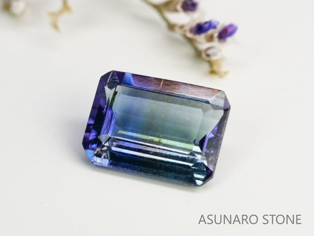 パーティーカラータンザナイト　エメラルドカット　タンザニア産　　1.36ct【231130-1983】