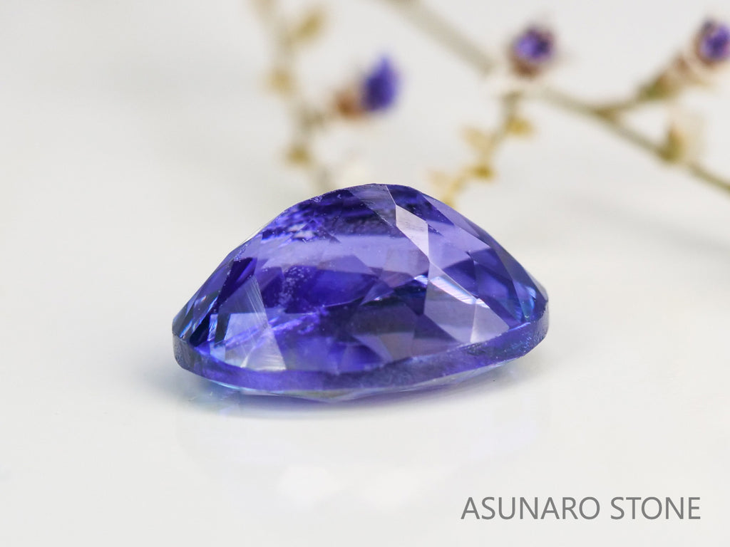 バイカラータンザナイト　オーバルカット　タンザニア産　　1.50ct【231130-1985】