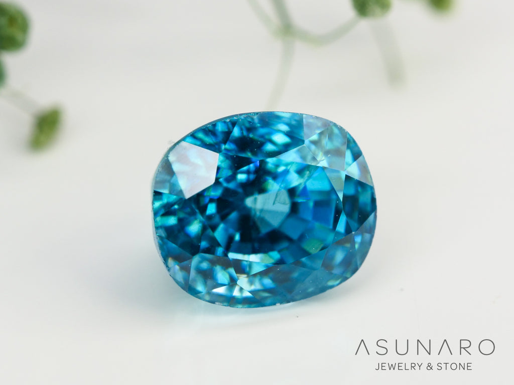 ブルージルコン　ラタナキリブルー　クッションカット　2.64ct　カンボジア産　【240502-1991】