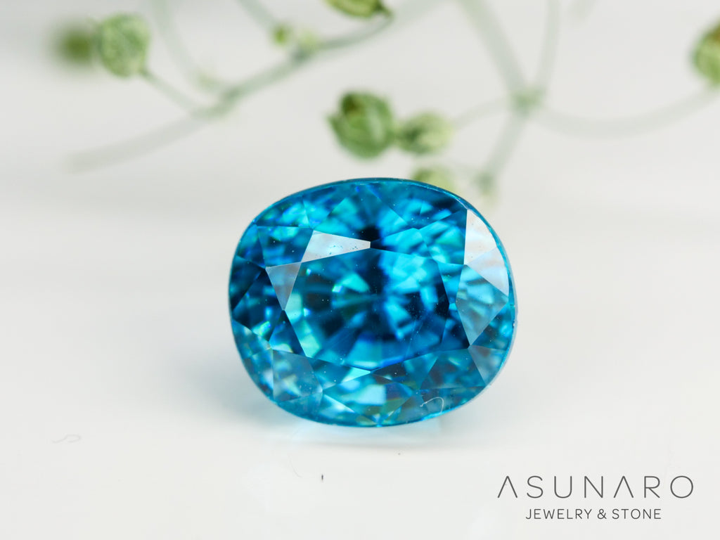 ブルージルコン　ラタナキリブルー　クッションカット　2.49ct　カンボジア産　【240502-1994】