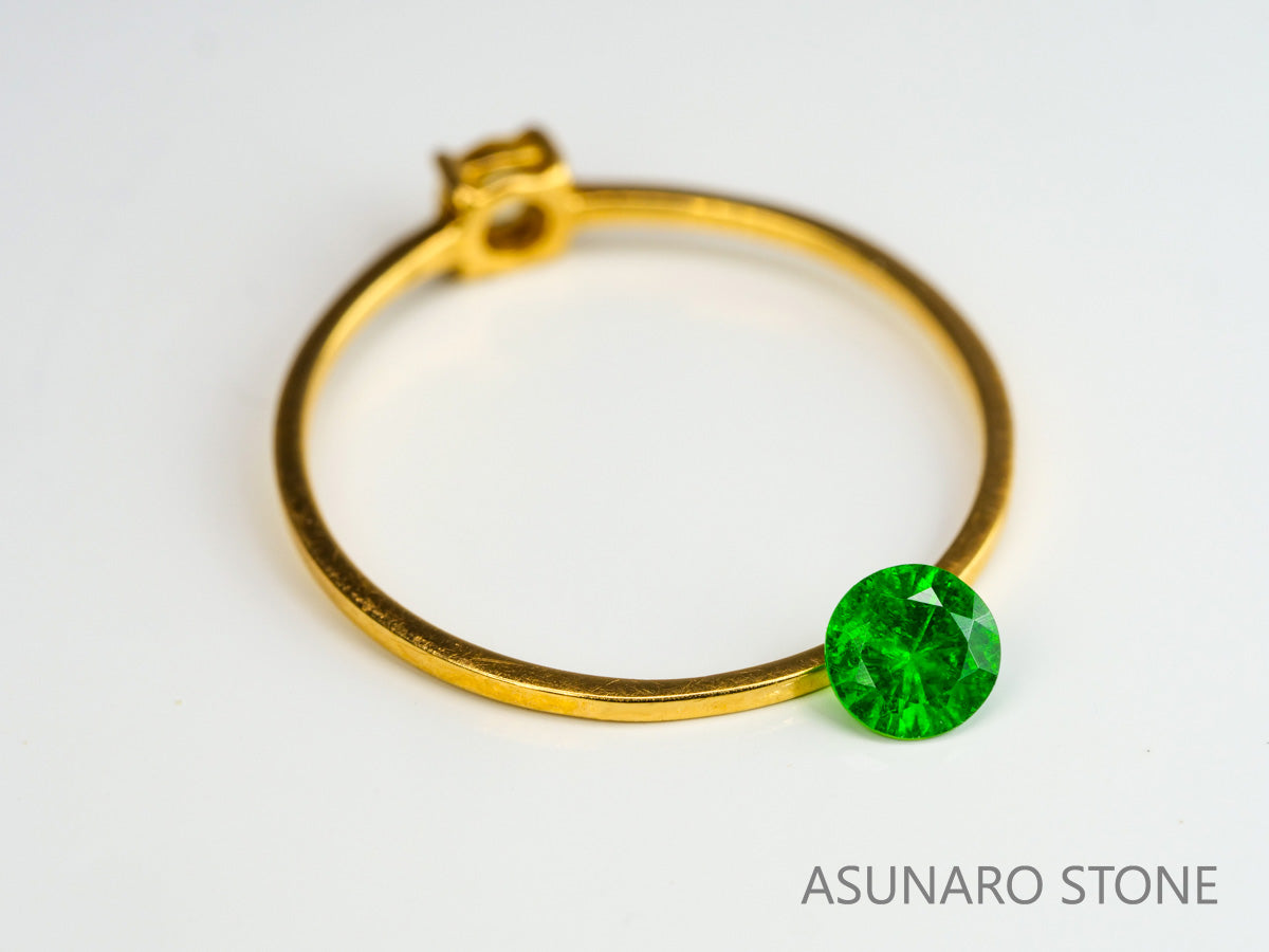 デマントイドガーネット ラウンドカット　ロシア産  0.31ct【240209-2000】