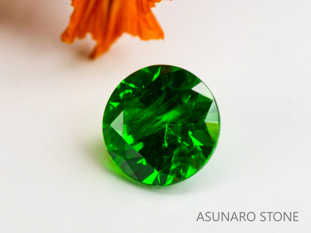 デマントイドガーネット ラウンドカット　ロシア産  0.20ct【240209-2002】