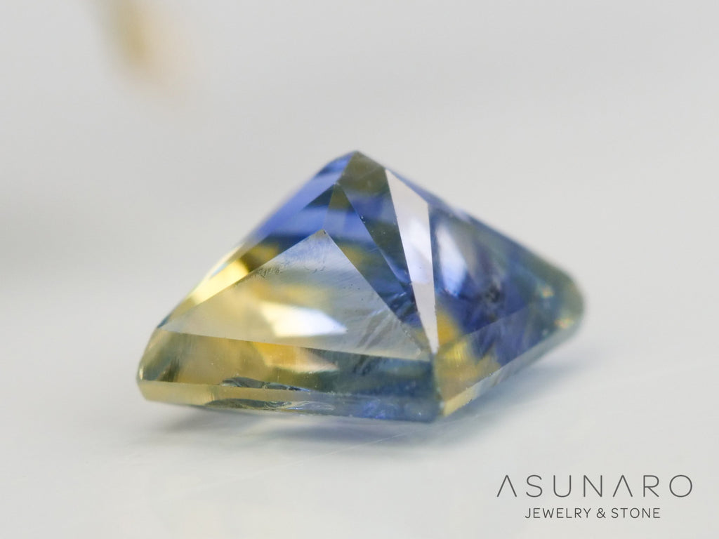 バイカラーサファイア 　スクエアカット　 スリランカ産　0.27ct【240501-1811】