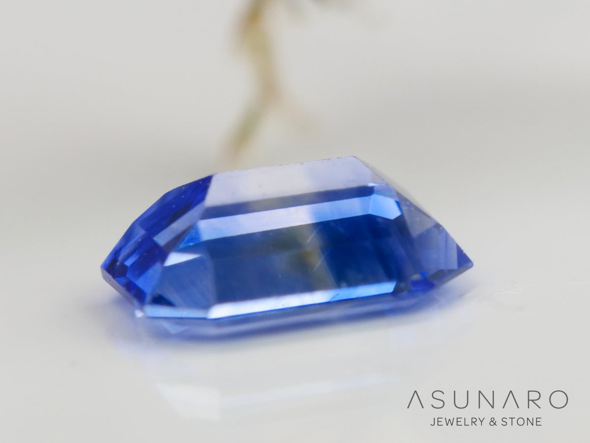 バイカラーサファイア エメラルドカット スリランカ産 0.22ct【240501