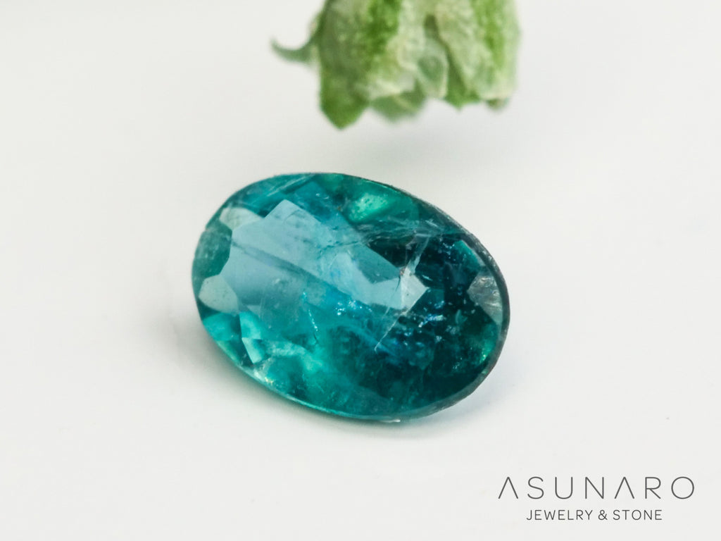 グランディディエライト　オーバルカット　 マダガスカル産　0.06ct　【240306-2007】