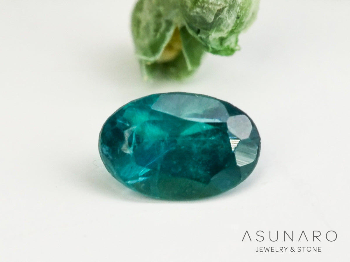 グランディディエライト　オーバルカット　 マダガスカル産　0.08ct　【240306-2008】