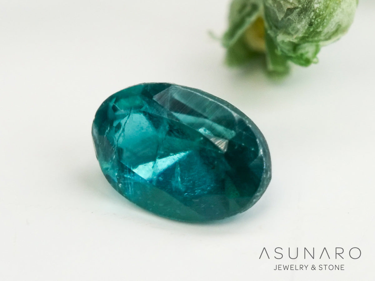 グランディディエライト　オーバルカット　 マダガスカル産　0.08ct　【240306-2008】