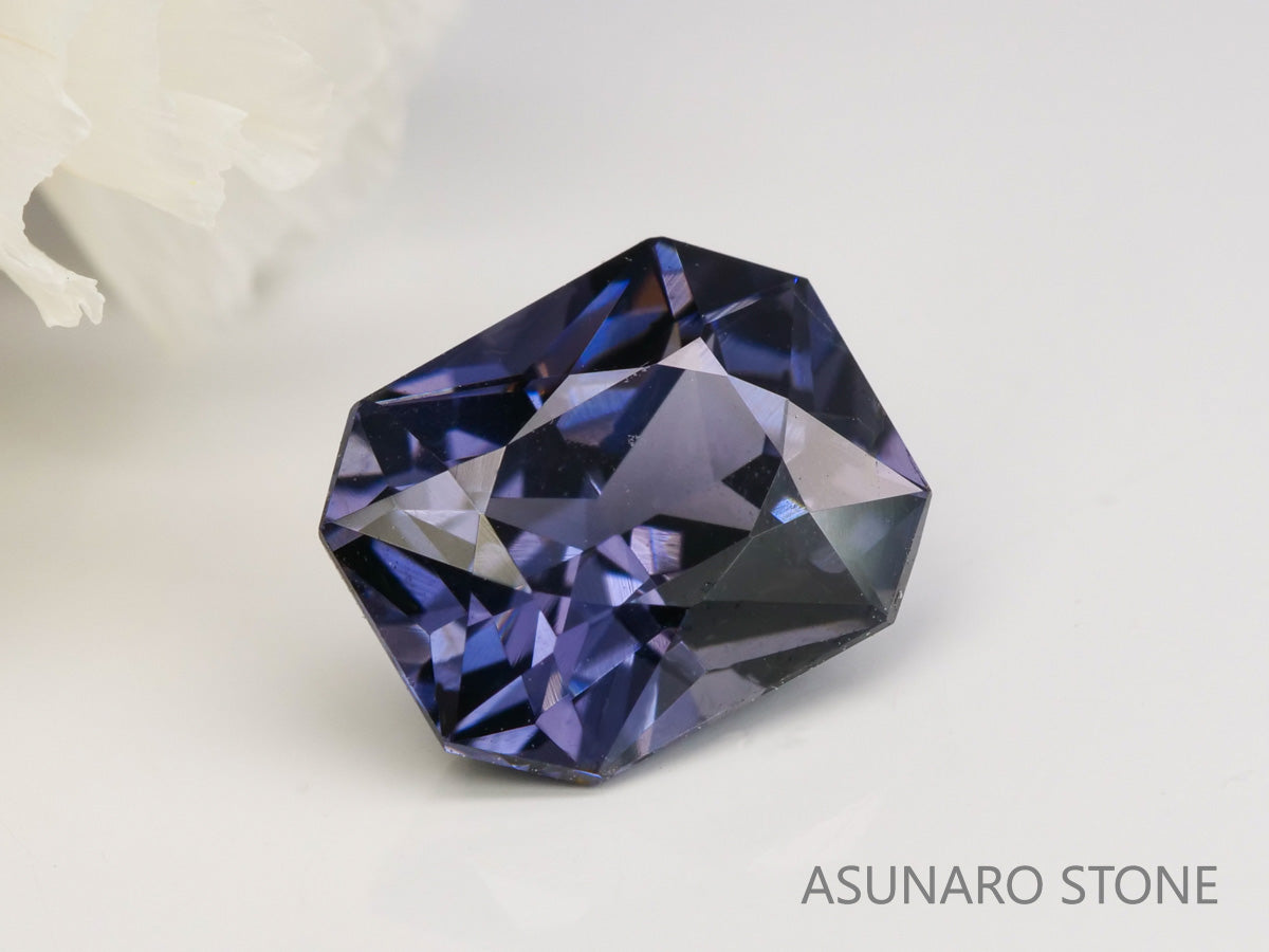 グレイッシュバイオレットスピネル 　エメラルドカット　スリランカ産　1.32ct　【240208-2017】