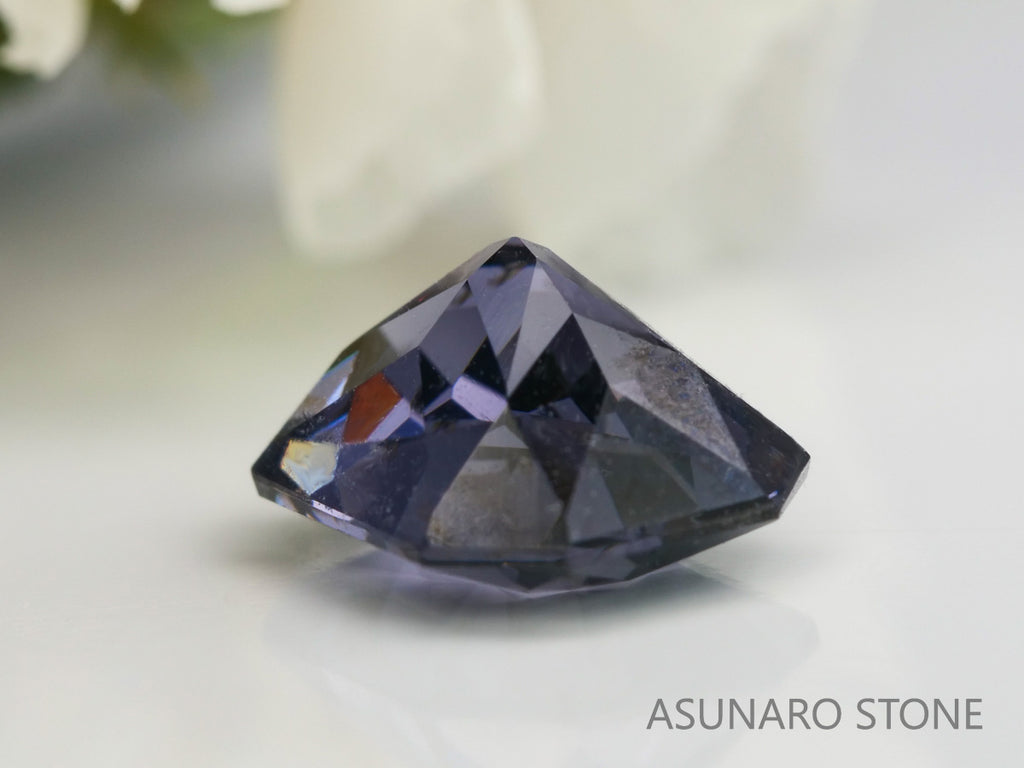 グレイッシュバイオレットスピネル 　エメラルドカット　スリランカ産　1.32ct　【240208-2017】