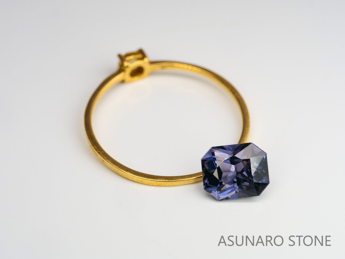 グレイッシュバイオレットスピネル 　エメラルドカット　スリランカ産　1.32ct　【240208-2017】