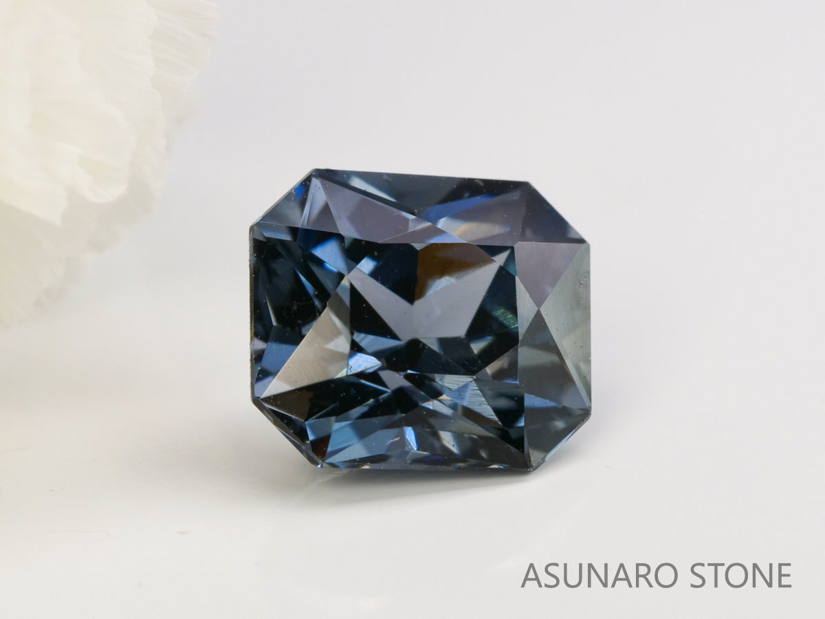 グレースピネル 　エメラルドカット　スリランカ産　1.40ct　【240208-2018】